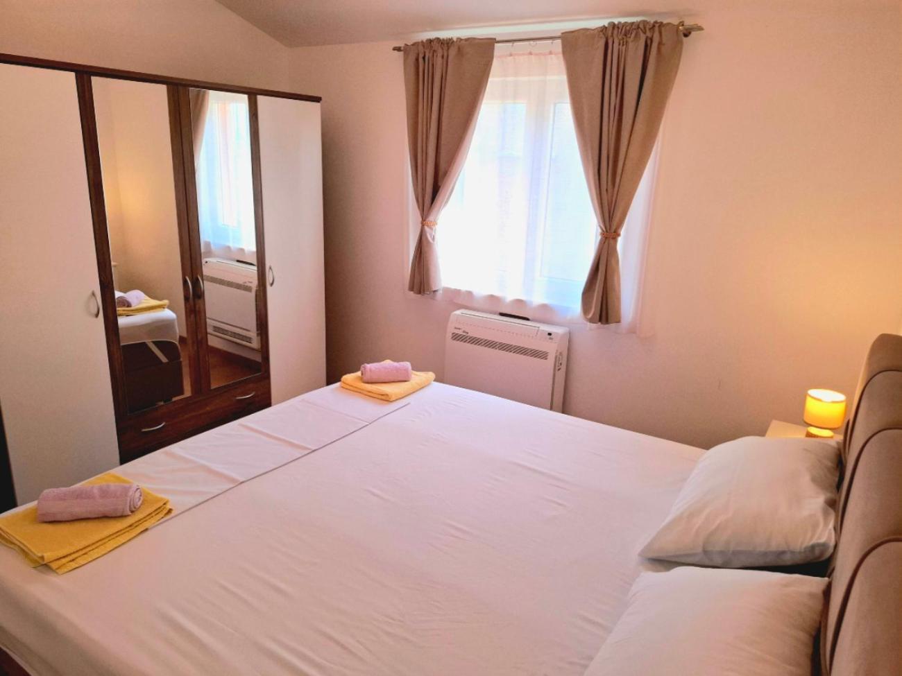 Apartman Adagio Zaboric Buitenkant foto