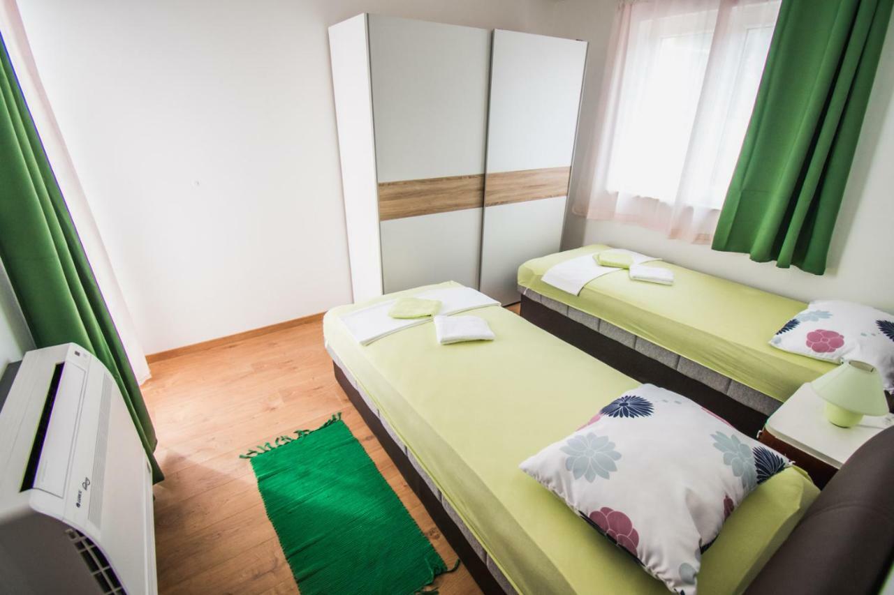 Apartman Adagio Zaboric Buitenkant foto