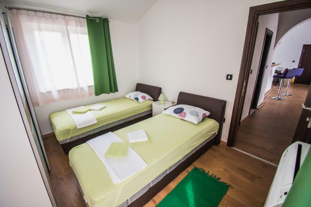 Apartman Adagio Zaboric Buitenkant foto